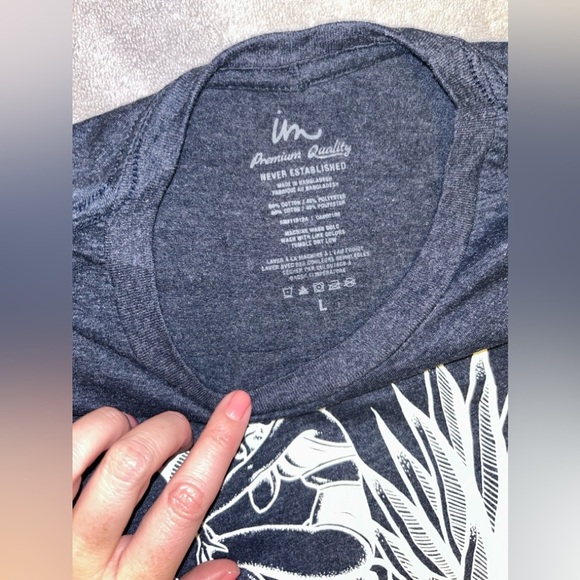 Imperial Motion T-shirt. Size large - Picture 3 of 4